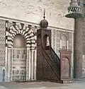 In einer Moschee in Kairo: Der Prediger spricht von so einer Kanzel aus.
