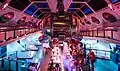 „Space Mountain“ heißt ein Fahrgeschäft in Disneyland. Science-Fiction ist auch in Filmen und Büchern ein beliebtes Thema.