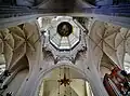 Die Liebfrauenkathedrale gehört zum Weltkulturerbe der UNESCO. Blick nach oben in den Turm.