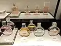 Teures Parfum mit dem Namen von Chanel