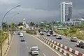 Eine große Straße in Malabo