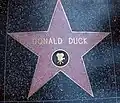 Donald Duck hat auch einen Stern in Hollywood.