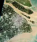 Der Jangtsekiang mündet nördlich von Shanghai ins Meer.
