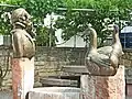 In Bornheim in Rheinland-Pfalz steht dieser Brunnen. Die Statue zeigt den Lehrer Lämpel.