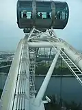 Eine Gondel des Riesenrads von Singapur