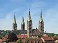 Eine Kirche kann man so bauen: Der mittelalterliche Bamberger Dom hat vier Türme.