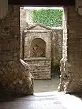 Ein Hausaltar für Penaten, aus Herculaneum, nahe Pompeji