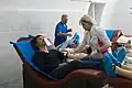 Blut spendet man meistens als Freiwilliger, wie hier in der Ukraine.