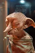 Dobby ist ein Elf, der in den Harry Potter-Geschichten vorkommt.