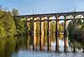Ein alter Viadukt, eine besondere Brücke für die Eisenbahn, bei Bietigheim-Bissingen