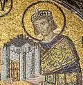 Ein Mosaik in der Hagia Sophia: Der Kaiser mit einem Modell der Stadt Konstantinopel.