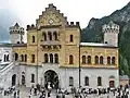 Im Hof des Schlosses