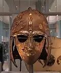 Ein Helm aus dem Bootsgrab von Sutton Hoo