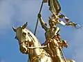 Von Jeanne d'Arc gibt es eine Statue.