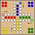 Auf diesem Spielfeld kann man zu viert „Mensch ärger Dich nicht“ spielen.