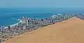 Die Stadt Iquique liegt am Fuß einer riesigen Düne.