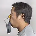 Diese Maske soll helfen, wenn im Haus Gas frei geworden ist.