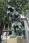 Der Aufhocker in Hildesheim, in Niedersachsen. So ein Geist springt den Wanderern nachts auf den Rücken.