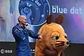 Eine Maus mit Alexander Gerst, einem Astronauten der ESA.