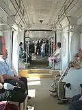 In einer Straßenbahn in Spanien.