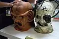 Masken für Ferengi und Borg, zwei außerirdische Völker