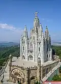 Der Berg Tibidabo ist von der ganzen Stadt aus zu sehen.