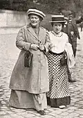 Clara Zetkin und Rosa Luxemburg waren 1910 in der SPD aktiv. Zetkin schlug in jenem Jahr einen Internationalen Frauentag vor. Er wird weltweit am 8. März gefeiert.