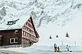 Ein Berghotel in Santis, im Kanton St. Gallen