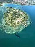 ...gehört die Blumeninsel Mainau im Bodensee.