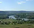 Das Land ist hügelig: Hier sieht man den Fluss Dnister, der von Norden nach Süden fließt.