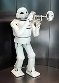 Jeder Roboter muss programmiert werden, damit er weiß, was er tun soll.