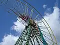 Dieses Riesenrad kann man wieder abbauen und mitnehmen.
