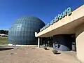 Die Stadt hat auch ein Planetarium.