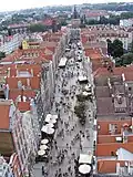 Die Langgasse mit dem Stockturm von oben.
