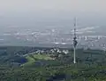 Der höchste Schweizer Fernsehturm steht außerhalb von Basel.