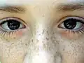 Ein Gesicht von ganz nahe