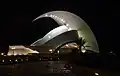 Das Auditorium von Teneriffa bei Nacht. Hier gibt es Konzerte und Theater.