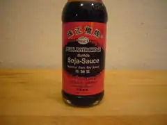 Dunkle Sojasauce