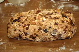 Brotlaibe formen.