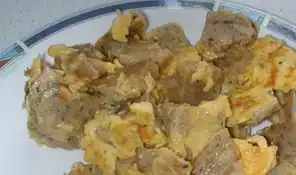 Geröstete Knödel mit Ei