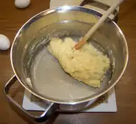 Den Teig abbrennen und