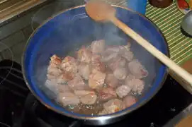 …kräftig anbraten.