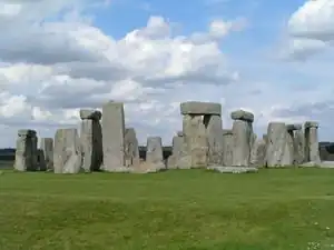 Stonehenge.jpg