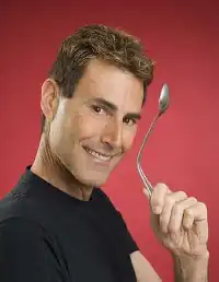 Uri Geller 2.jpg