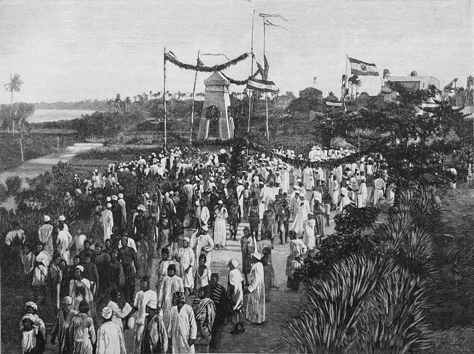 Die Gartenlaube (1895)_b_149.jpg Die Einweihung des Wißmann-Denkmals in Bagamoyo
