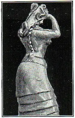 1. Kretisch-mykenische Bronzestatuette.