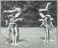 11. Trichtersprung. (Phot. Reinelt.)