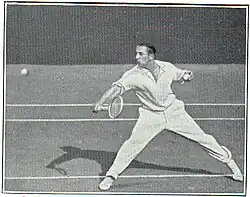 3. Tennis: Rückhandschlag. (Phot. Schirner.)
